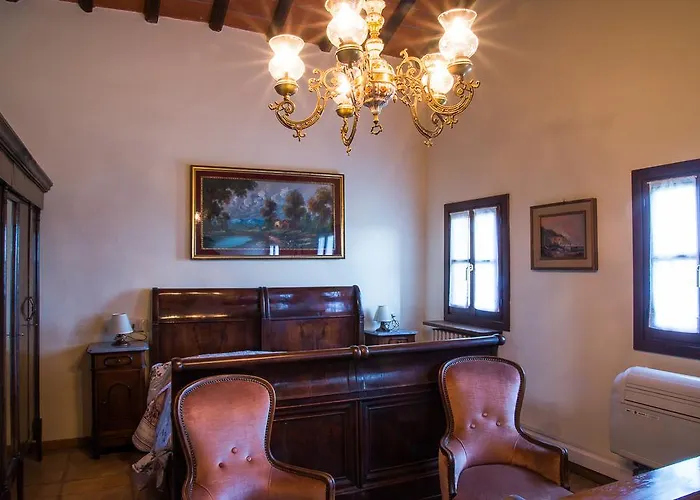 ベッド・アンド・ブレックファスト La Brezza Castelnovo di Sotto